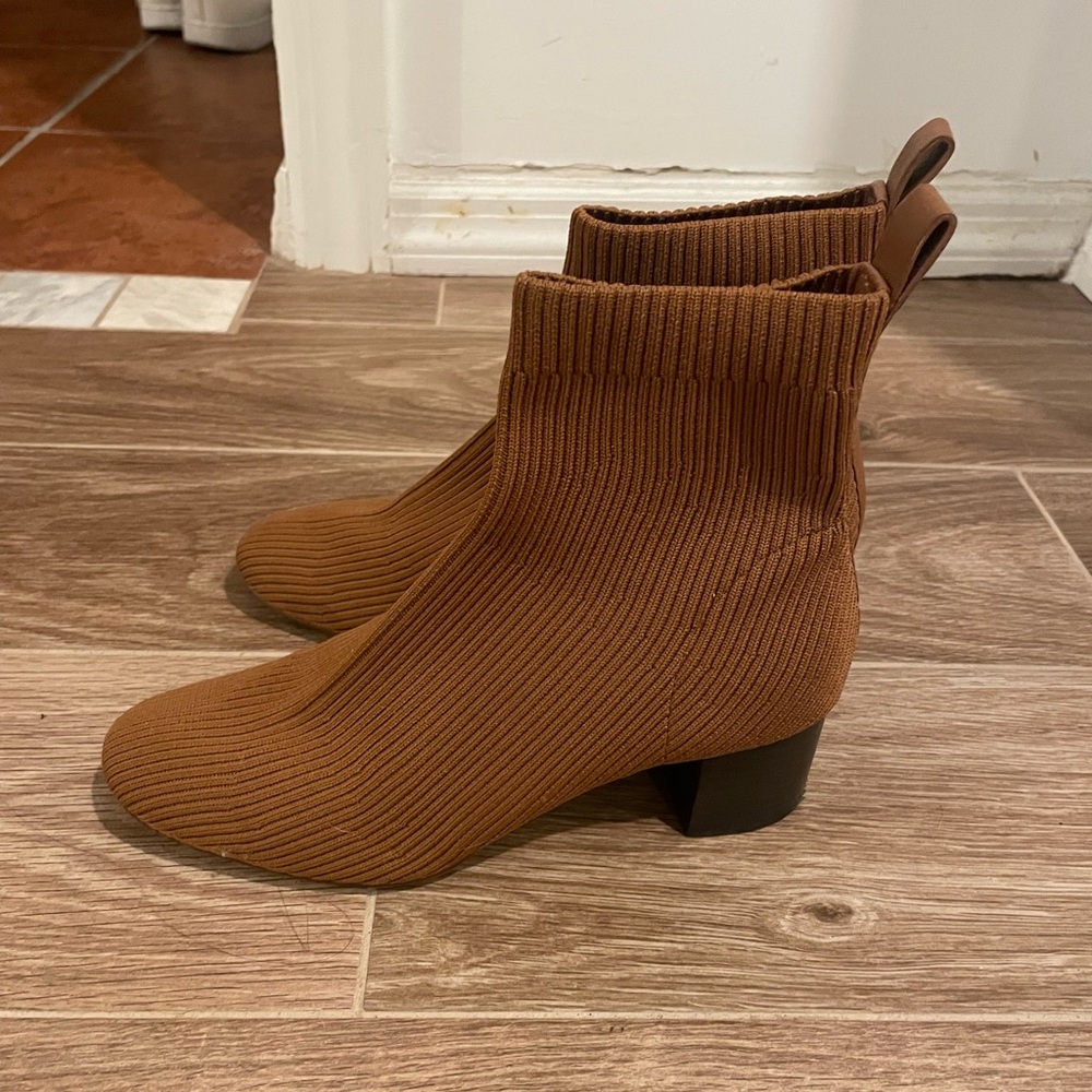 Everlane Brown Stretchy Cloth Boots